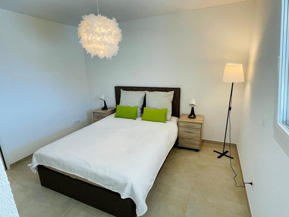 Central Apartment , Free Parking โลการ์โน ภายนอก รูปภาพ